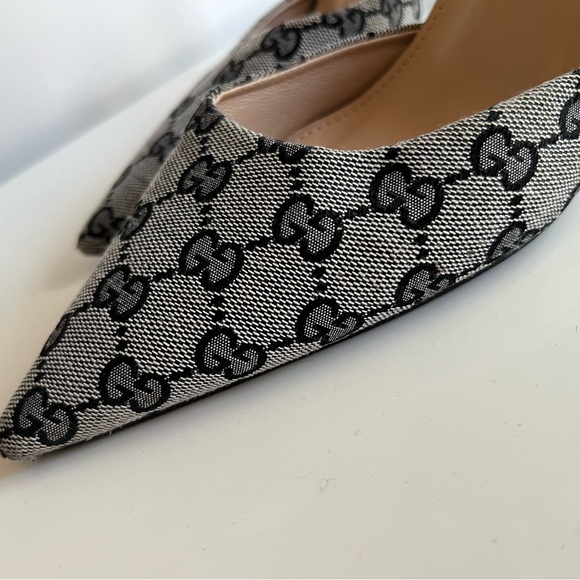 Gucci Women's Black and Gray Heels - Picture 5 of 11